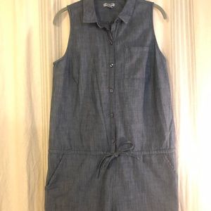 Old Navy sleeveless denim romper – great condition– size medium